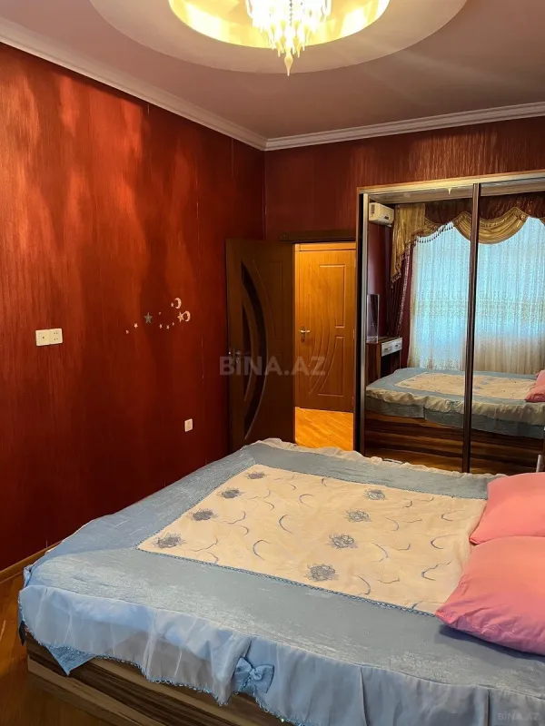 Kirayə verilir 2 otaqlı mənzil 90 m²