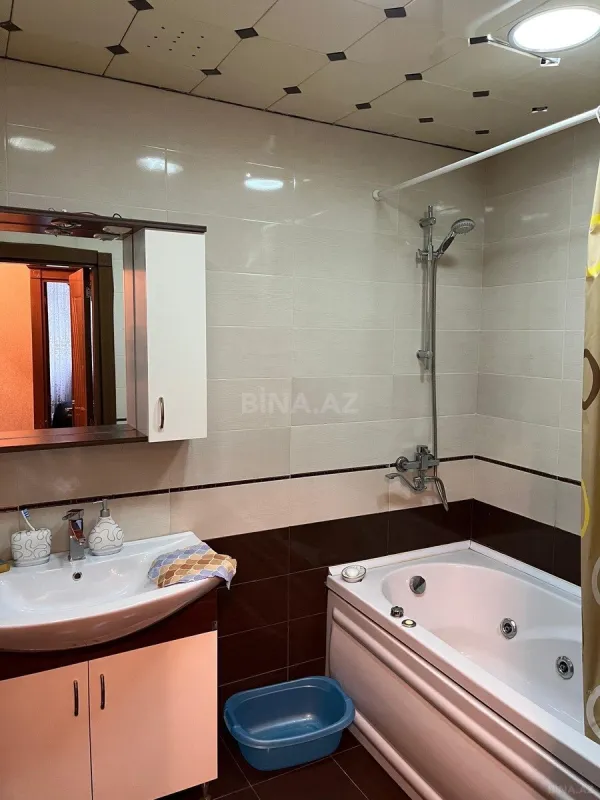 Kirayə verilir 2 otaqlı mənzil 90 m²