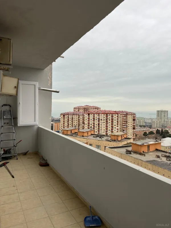 Kirayə verilir 2 otaqlı mənzil 90 m²