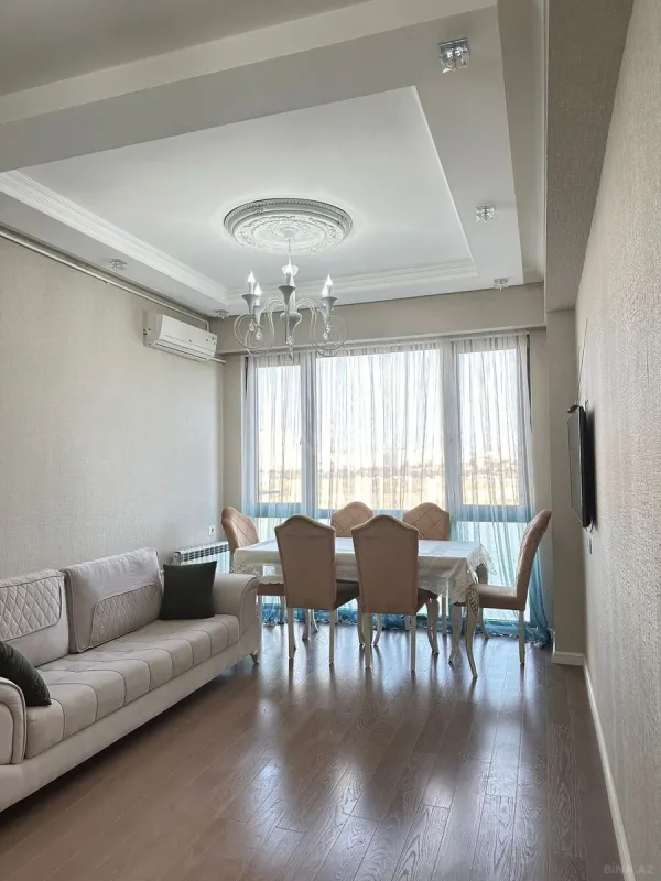 Kirayə verilir 2 otaqlı mənzil 60 m²