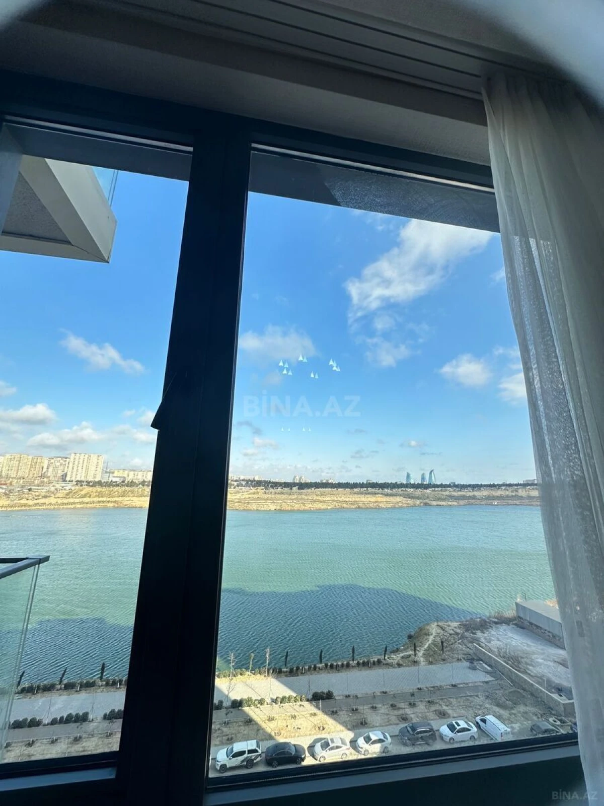 Kirayə verilir 2 otaqlı mənzil 60 m²