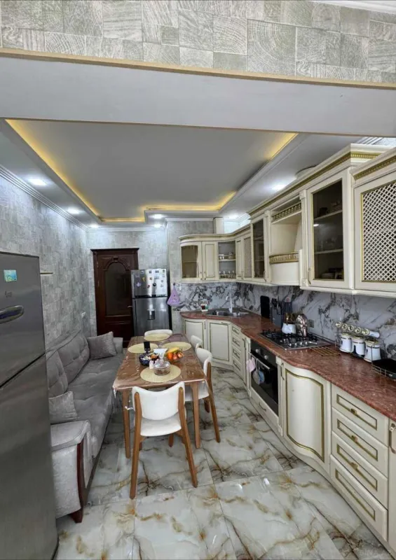 Satılır 3 otaqlı mənzil 125 m²