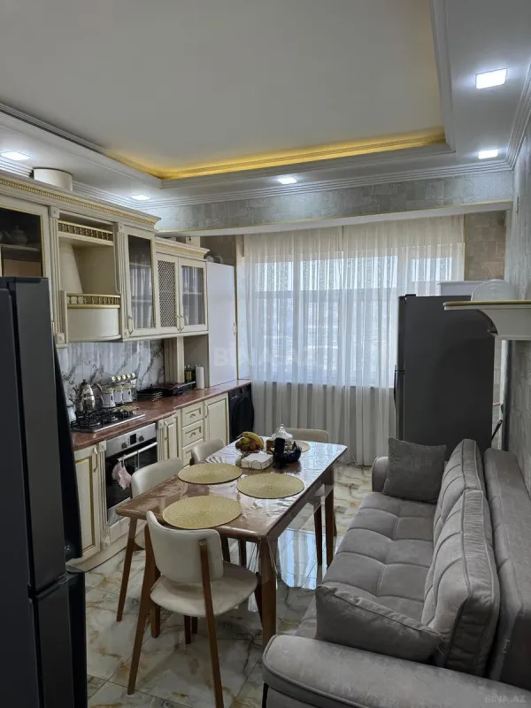 Satılır 3 otaqlı mənzil 125 m²