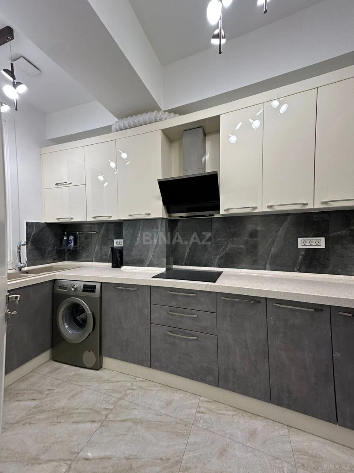 Satılır 3 otaqlı mənzil 94 m²