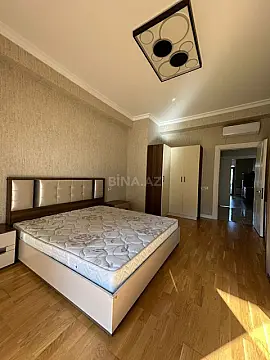 Satılır 3 otaqlı mənzil 94 m²
