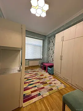 Satılır 3 otaqlı mənzil 94 m²