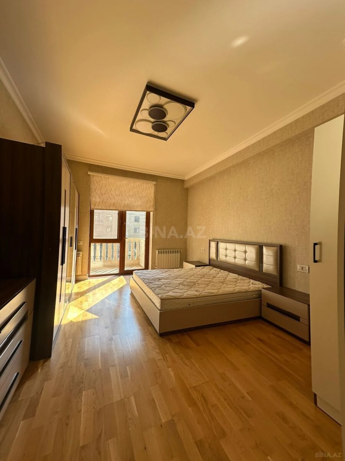 Satılır 3 otaqlı mənzil 94 m²