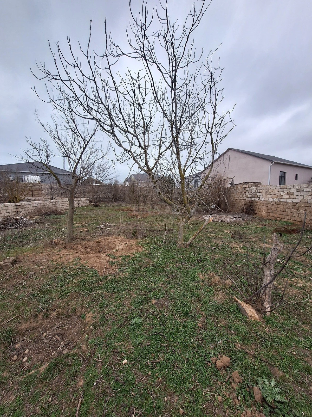 Satılır torpaq sahəsi 10 m²