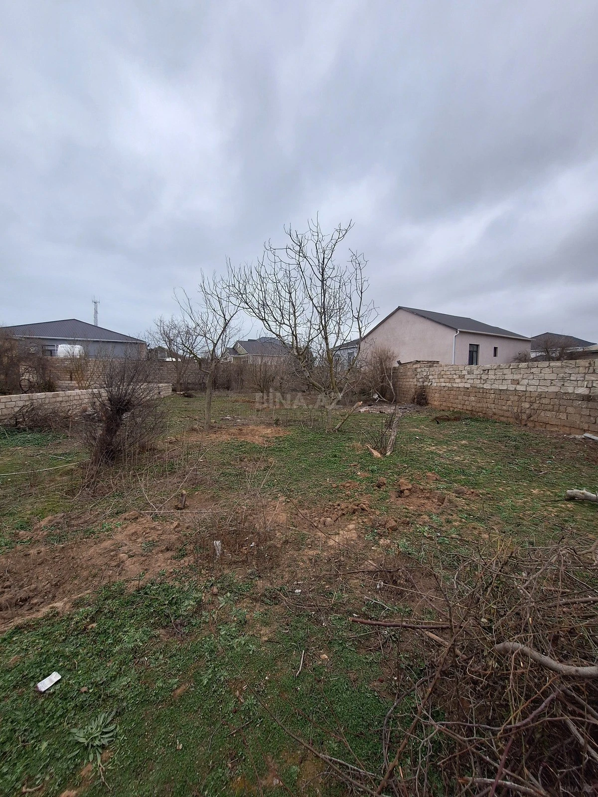 Satılır torpaq sahəsi 10 m²