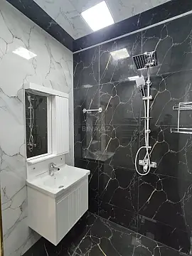 Satılır 5 otaqlı mənzil 200 m²