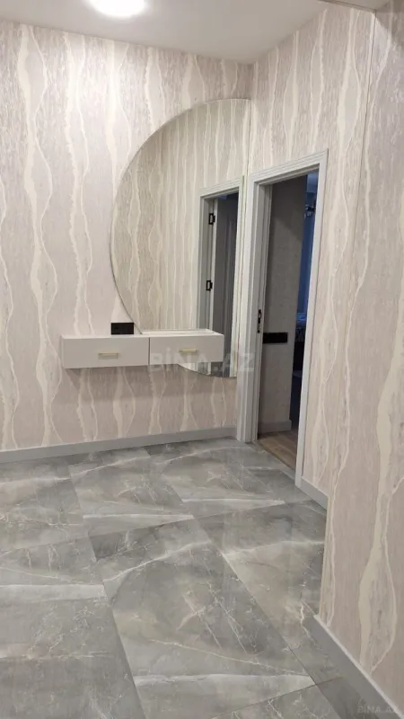 Kirayə verilir 4 otaqlı mənzil 190 m²
