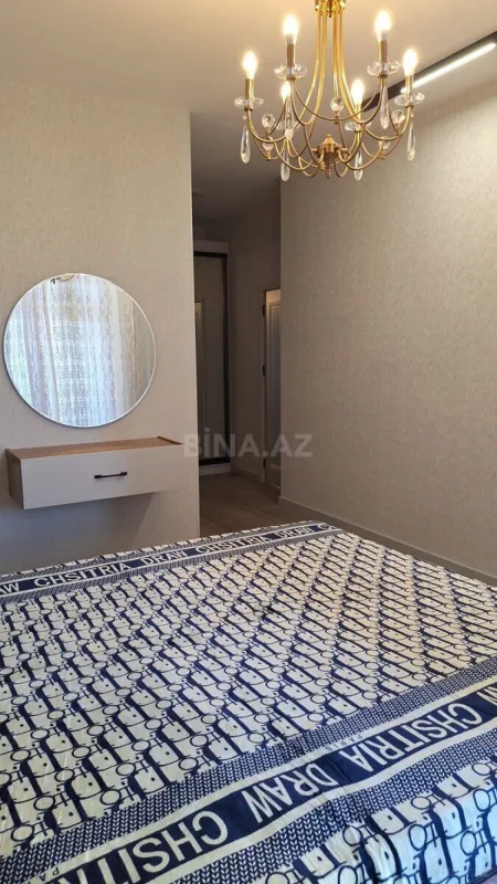 Kirayə verilir 4 otaqlı mənzil 190 m²