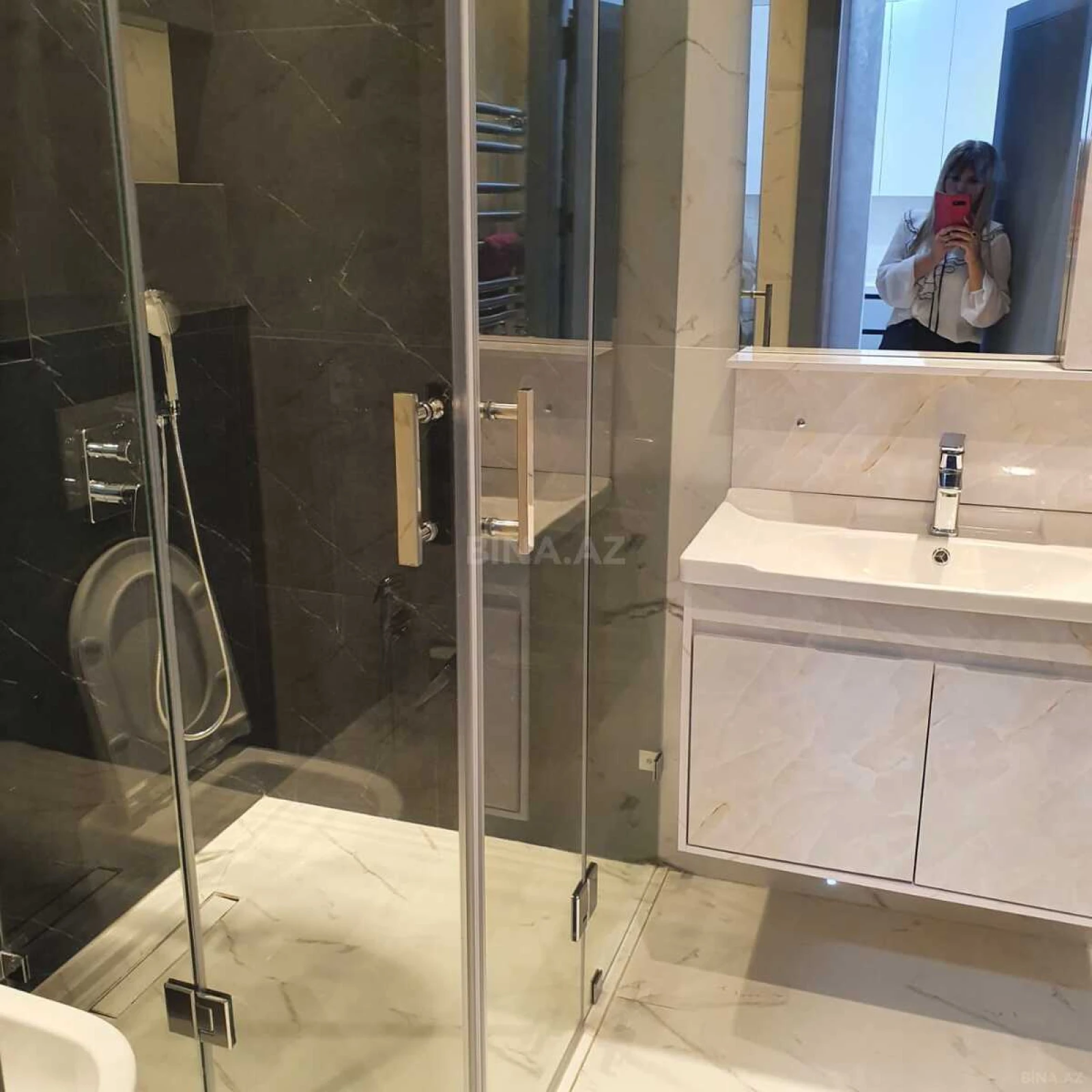 Kirayə verilir 2 otaqlı mənzil 55 m²