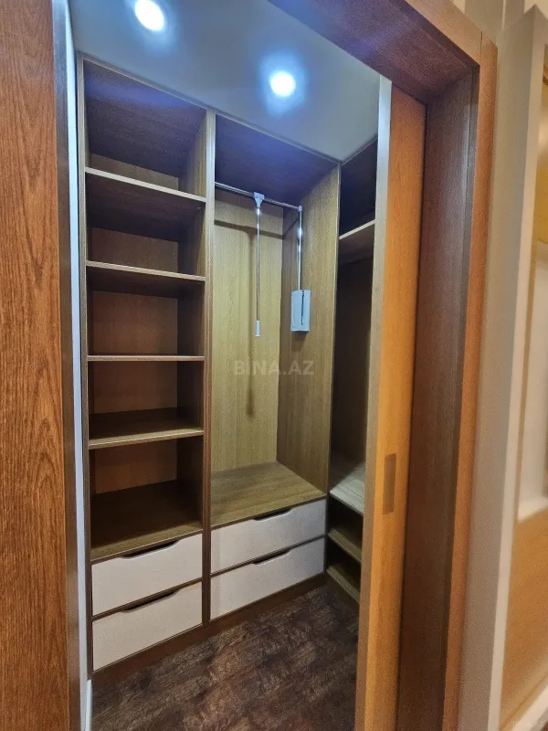 Kirayə verilir 2 otaqlı mənzil 70 m²