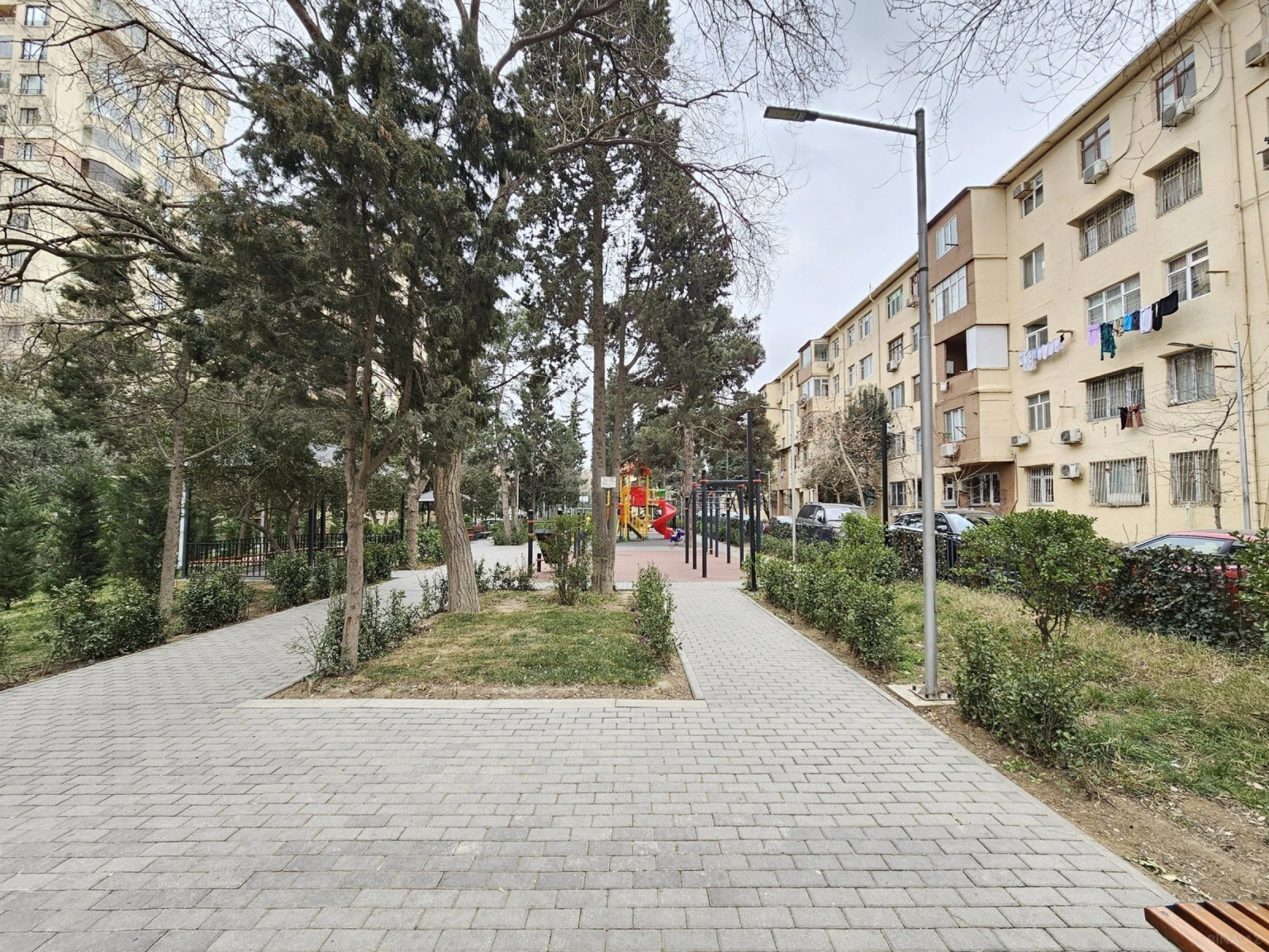 Satılır 3 otaqlı mənzil 65 m²