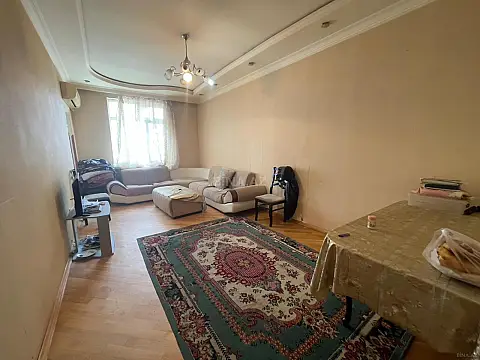 Satılır 3 otaqlı mənzil 90 m² — Bakı, Həzi Aslanov qəs. 3 otaq 90.00 m²