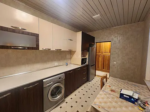 Kirayə verilir 2 otaqlı həyət evi 80 m²