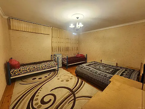 Kirayə verilir 2 otaqlı həyət evi 80 m²