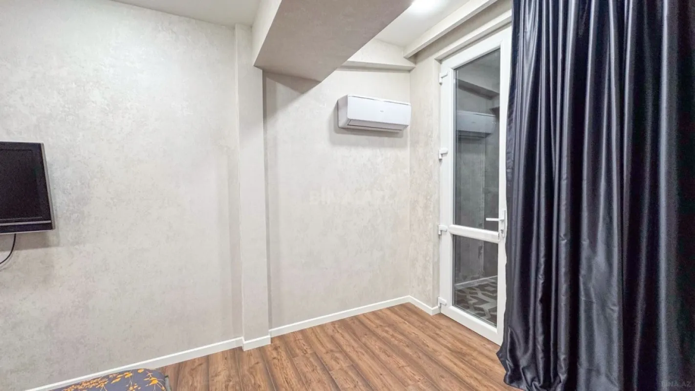 Kirayə verilir 3 otaqlı mənzil 150 m²
