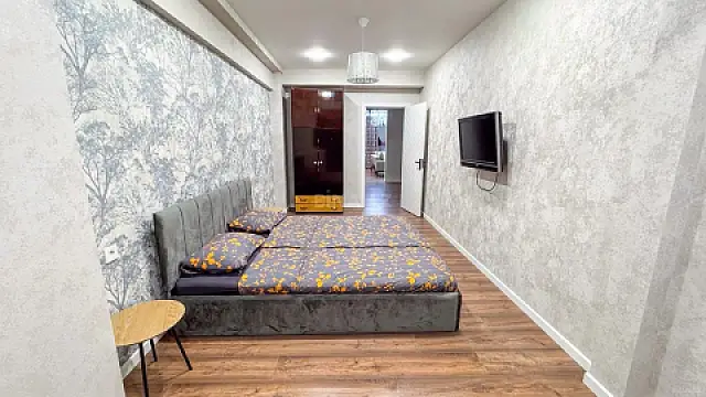 Kirayə verilir 3 otaqlı mənzil 150 m²