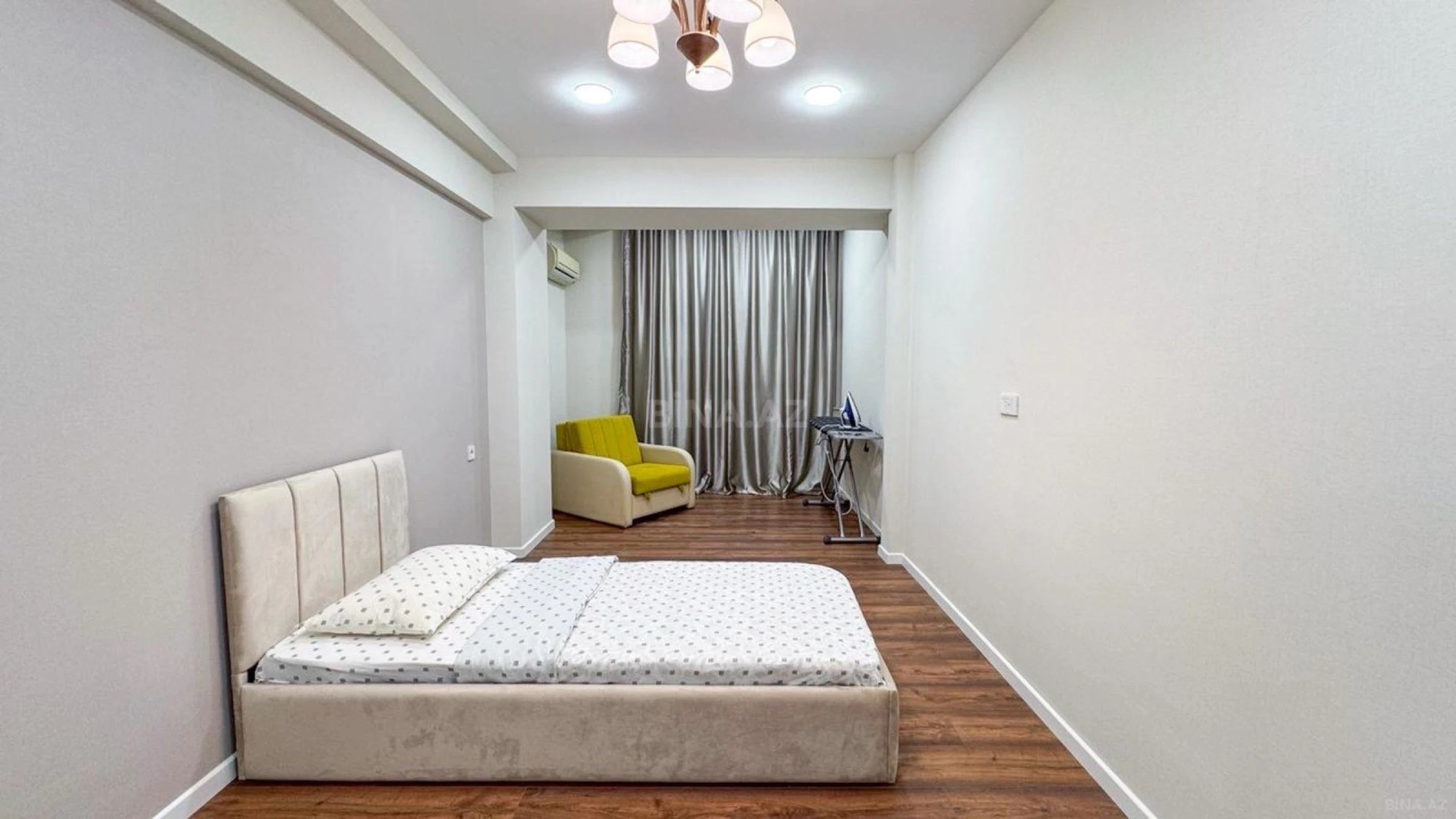 Kirayə verilir 3 otaqlı mənzil 150 m²