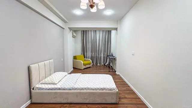 Kirayə verilir 3 otaqlı mənzil 150 m²