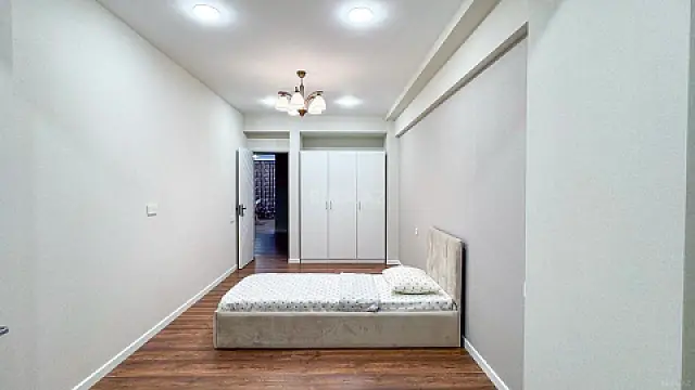 Kirayə verilir 3 otaqlı mənzil 150 m²