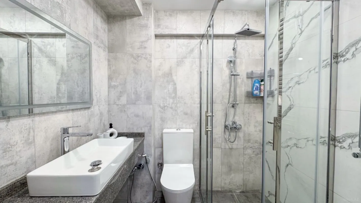Kirayə verilir 3 otaqlı mənzil 150 m²