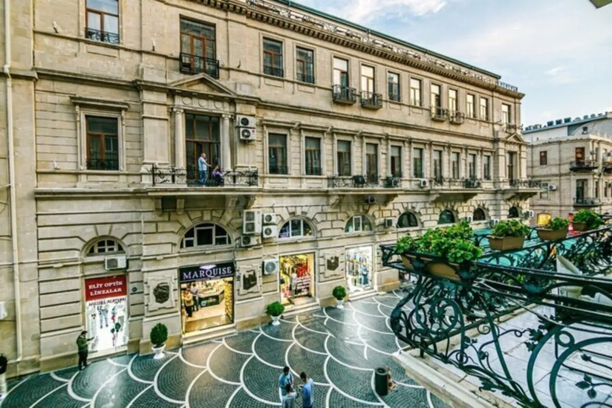 Kirayə verilir 2 otaqlı mənzil 60 m²