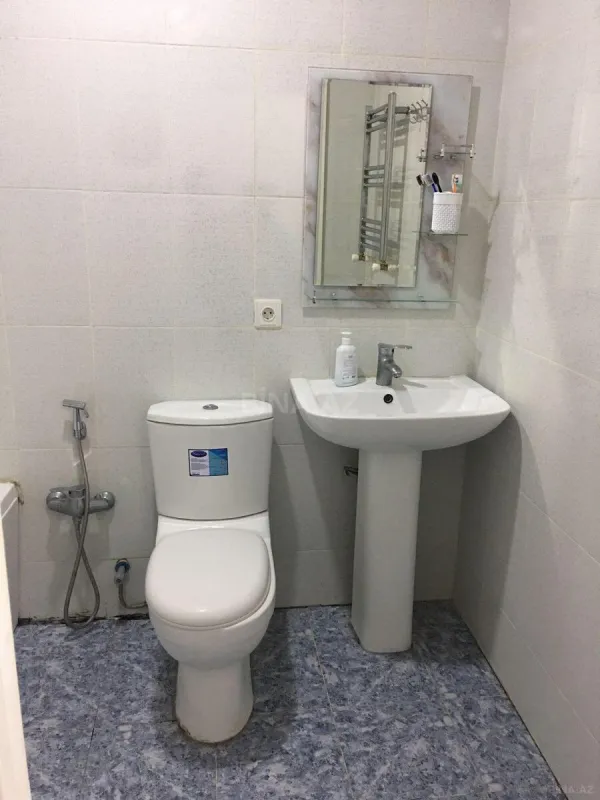 Satılır 2 otaqlı mənzil 65 m²