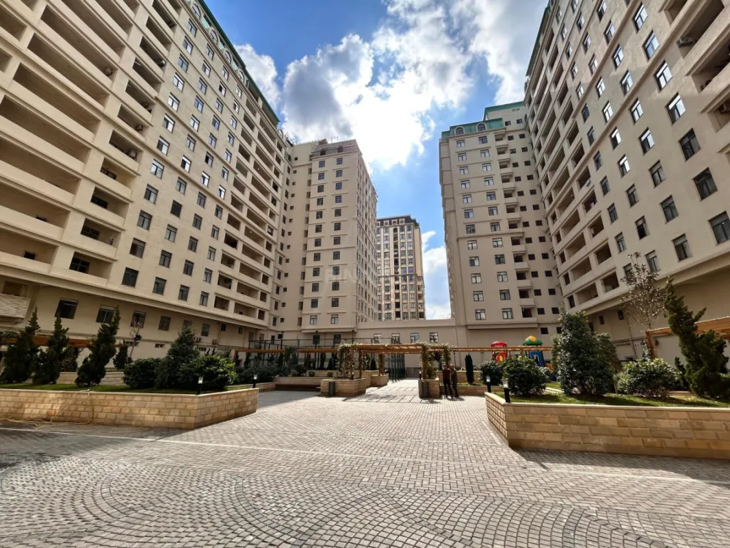 Satılır 3 otaqlı mənzil 115 m²