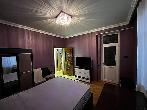 Kirayə verilir 3 otaqlı mənzil 136 m²