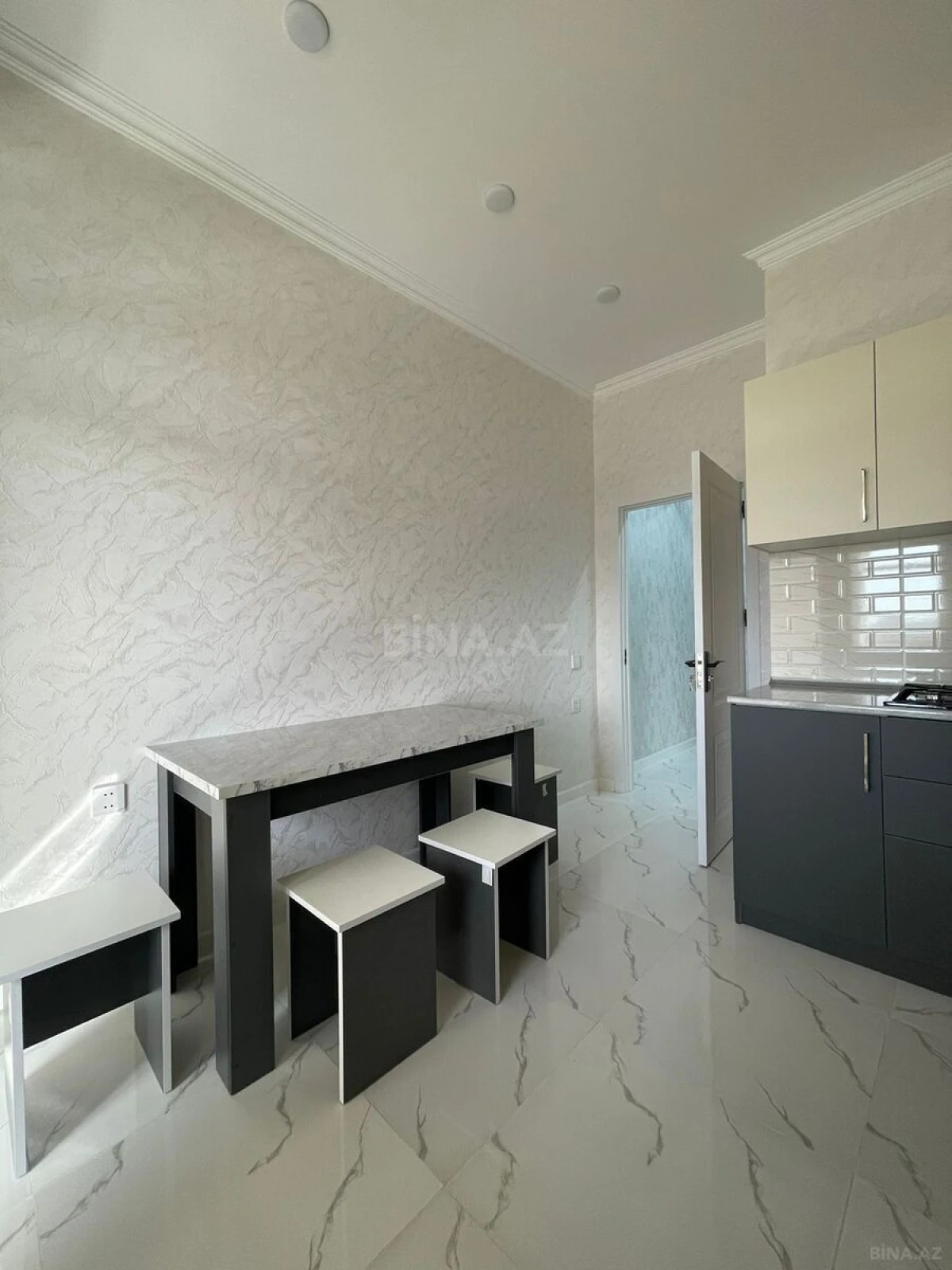 Kirayə verilir 3 otaqlı mənzil 90 m²