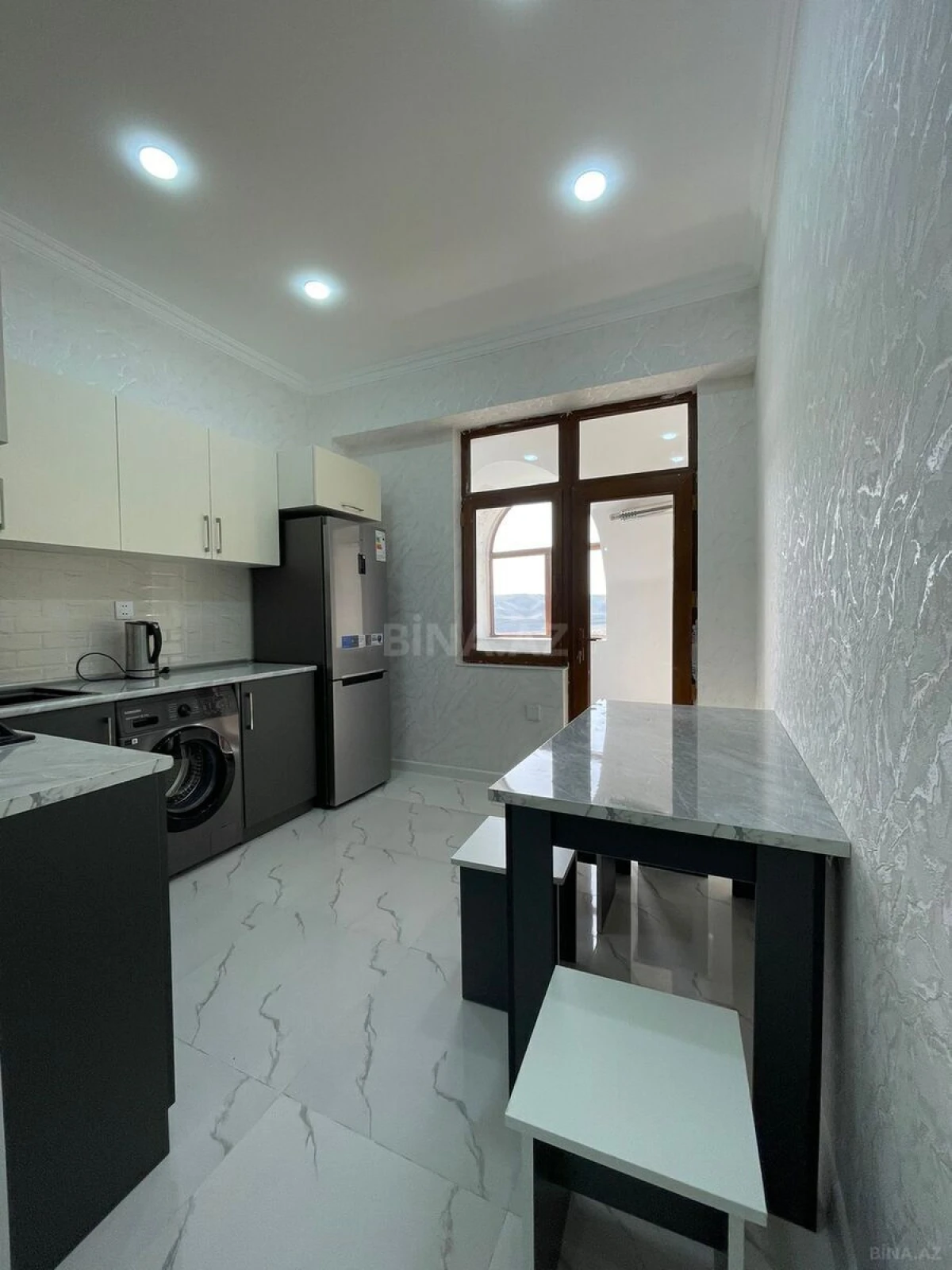 Kirayə verilir 3 otaqlı mənzil 90 m²