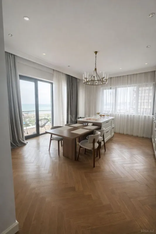 Kirayə verilir 2 otaqlı mənzil 72 m²