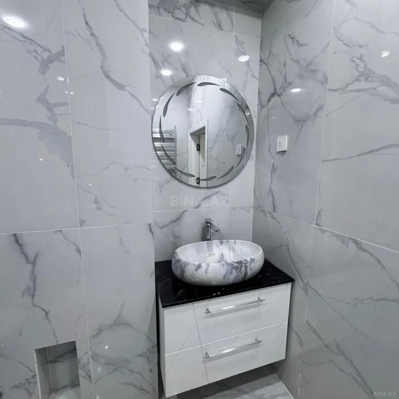 Satılır 2 otaqlı mənzil 70 m²