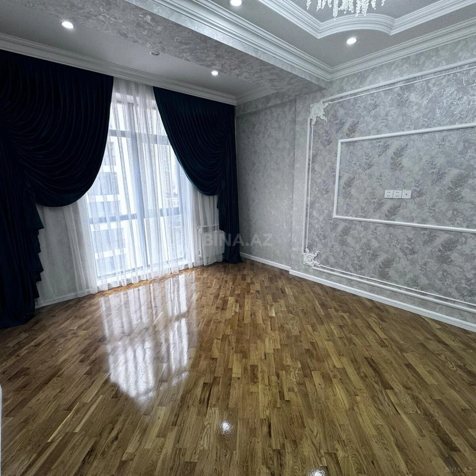 Satılır 2 otaqlı mənzil 70 m²