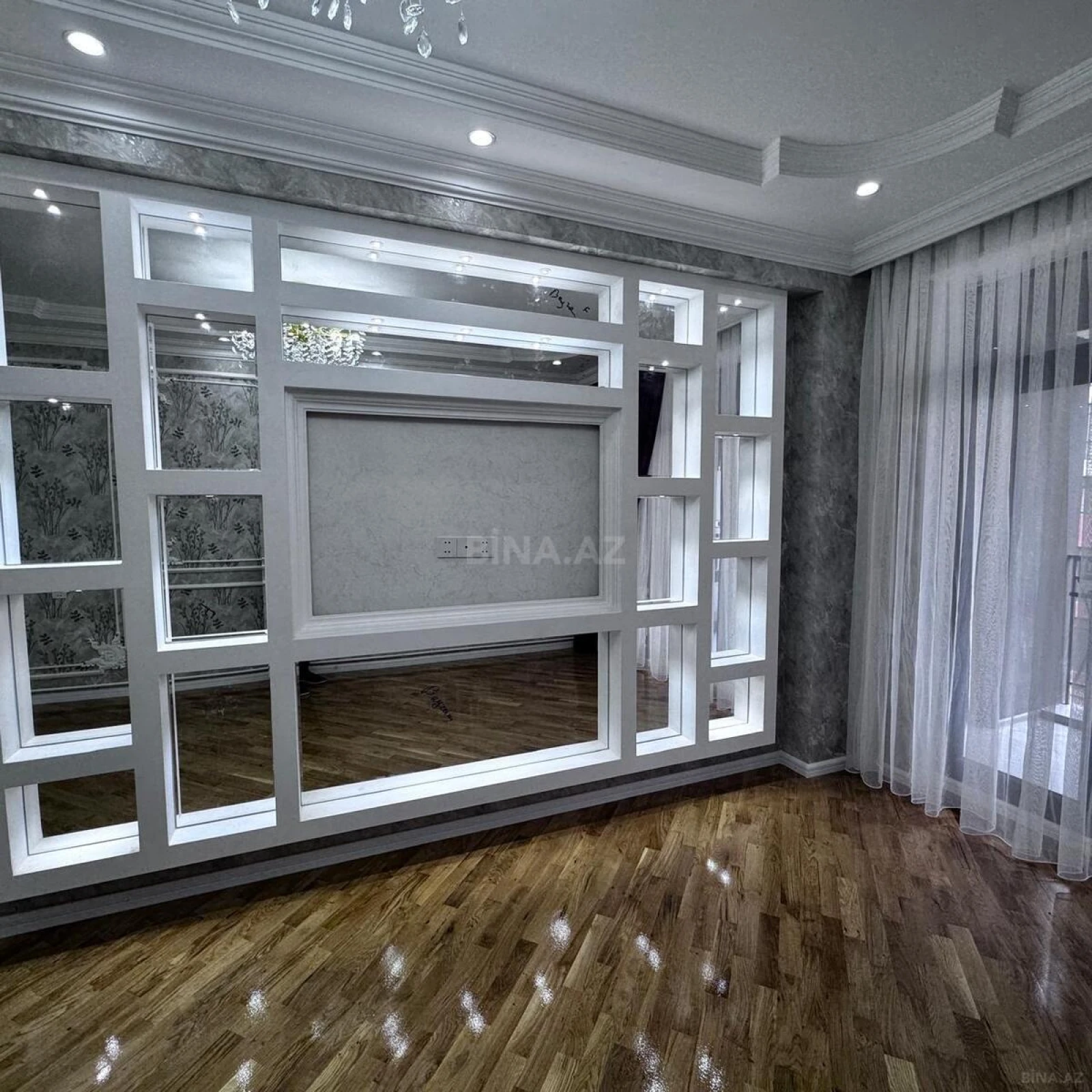 Satılır 2 otaqlı mənzil 70 m²