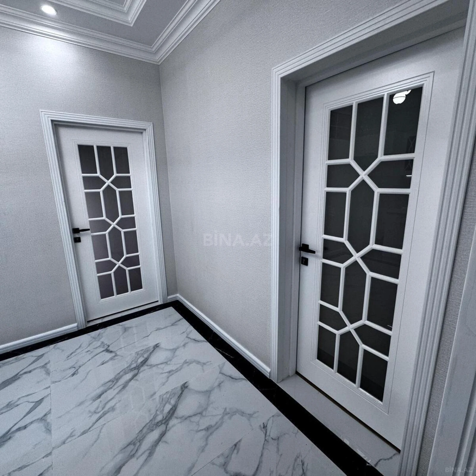 Satılır 2 otaqlı mənzil 70 m²