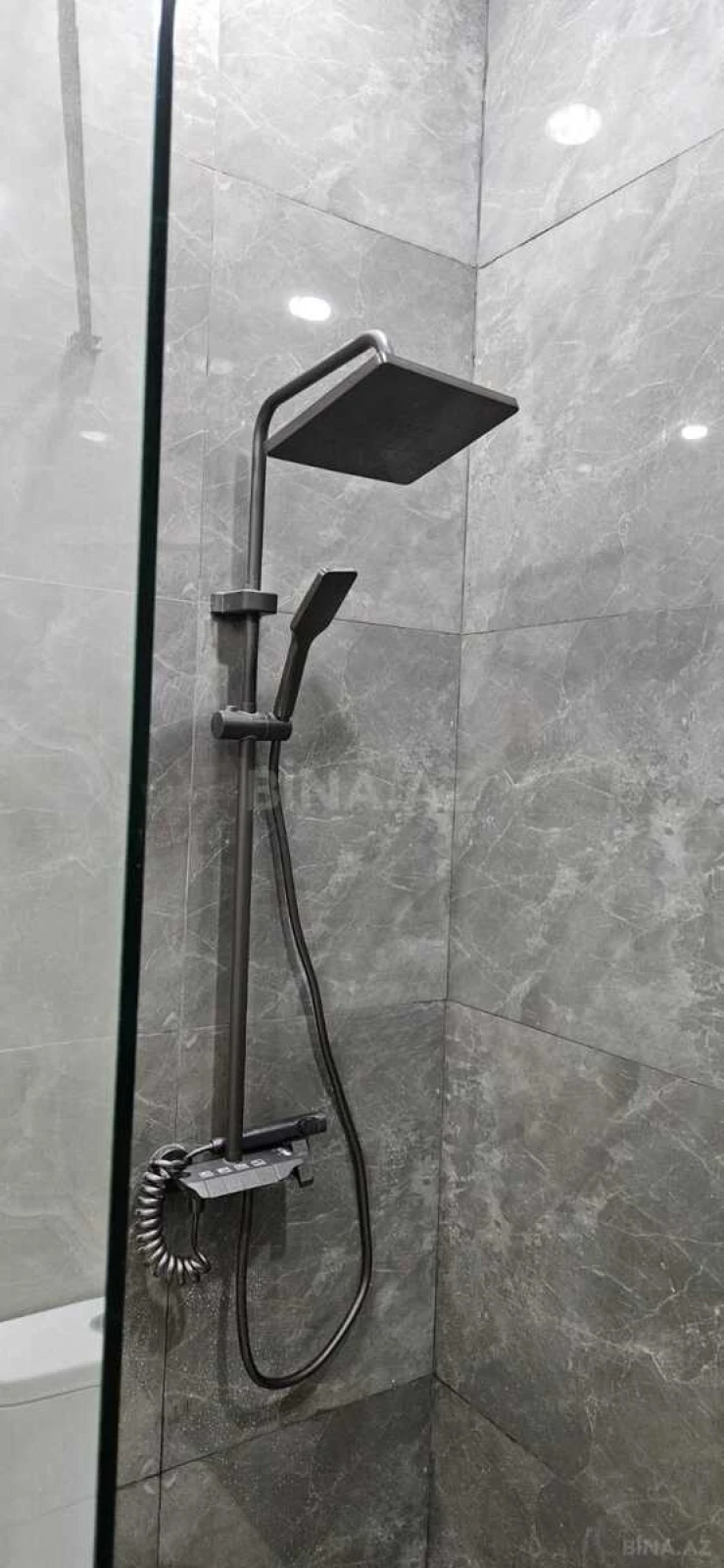 Satılır 4 otaqlı həyət evi 155 m²