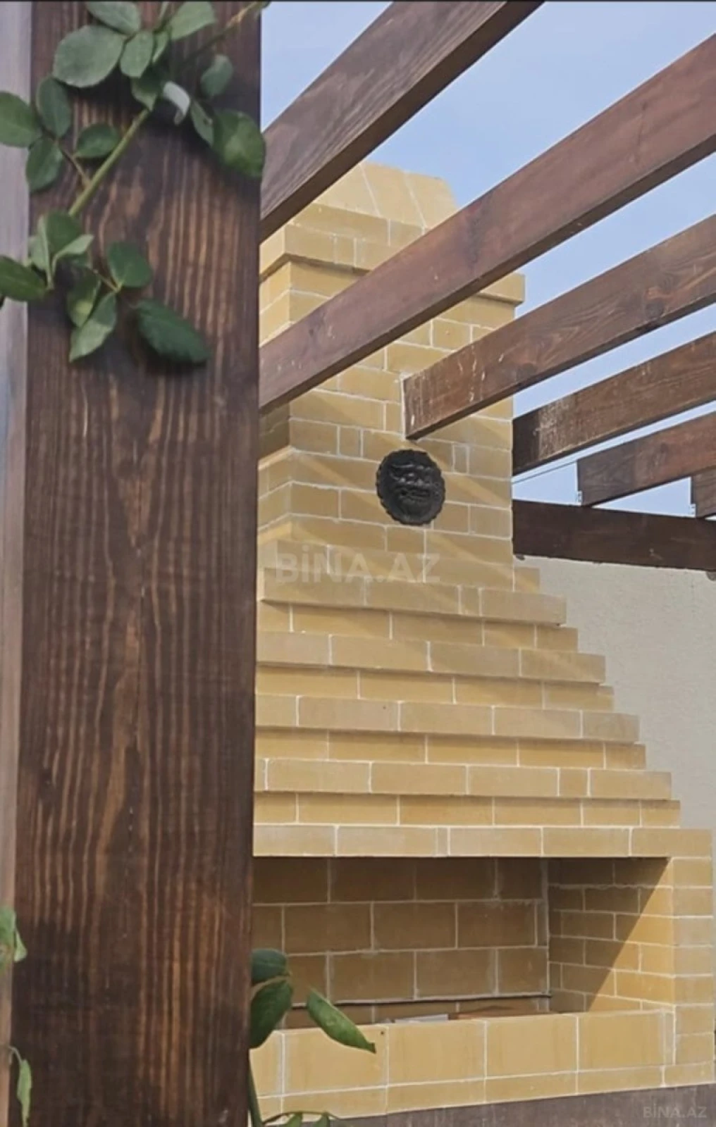 Satılır 4 otaqlı həyət evi 155 m²