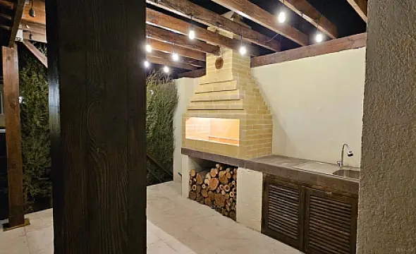 Satılır 4 otaqlı həyət evi 155 m²