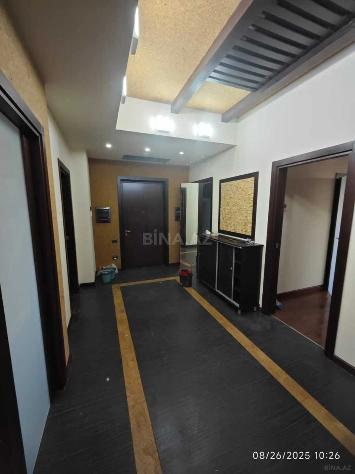 Kirayə verilir 3 otaqlı mənzil 190 m²