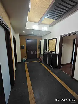 Kirayə verilir 3 otaqlı mənzil 190 m²