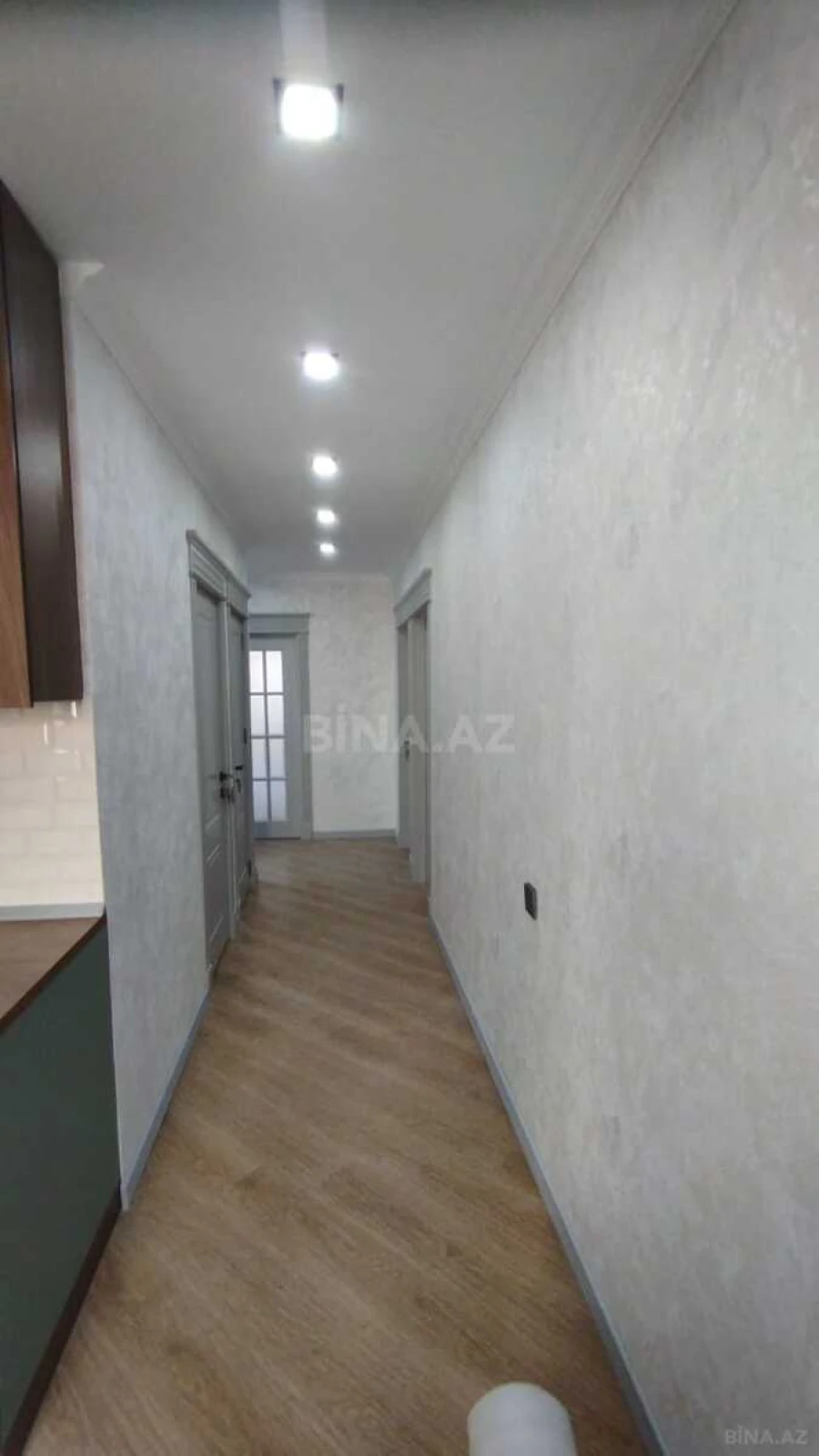 Satılır 4 otaqlı mənzil 100 m²
