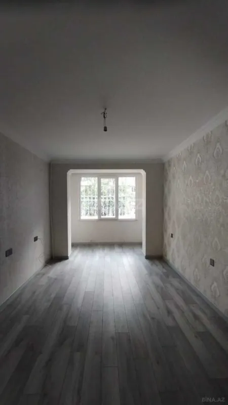 Satılır 4 otaqlı mənzil 100 m²