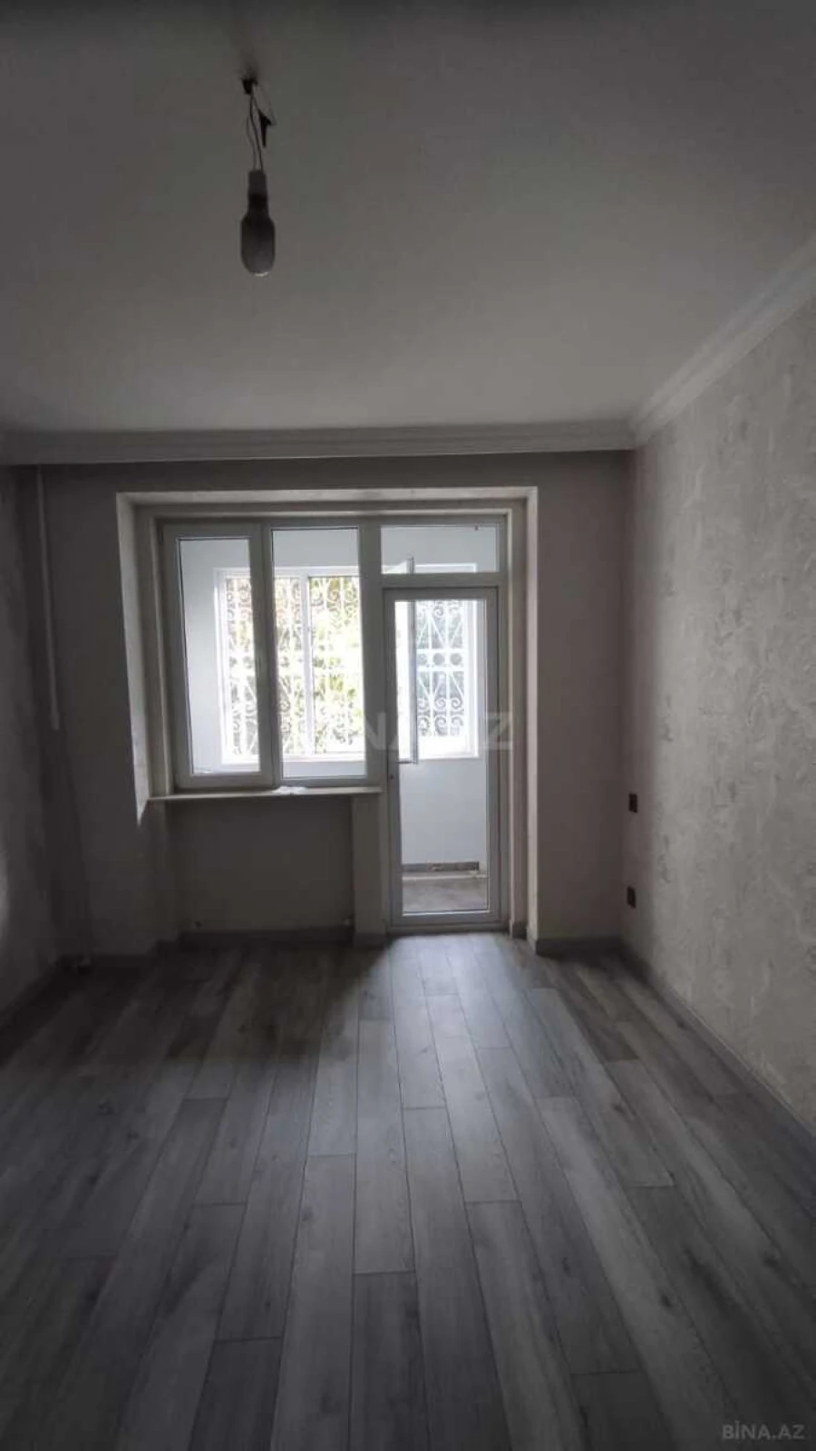 Satılır 4 otaqlı mənzil 100 m²
