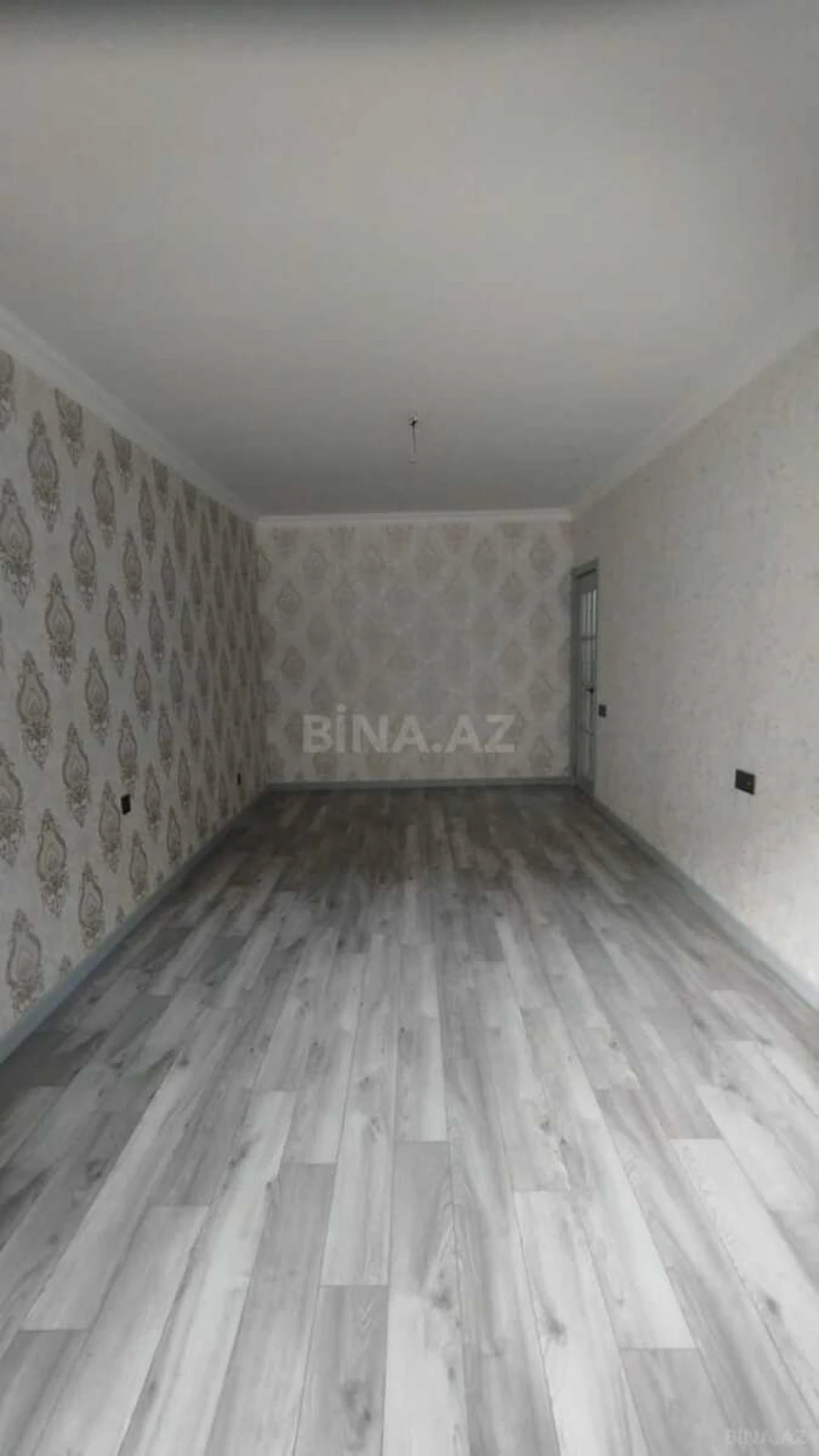 Satılır 4 otaqlı mənzil 100 m²