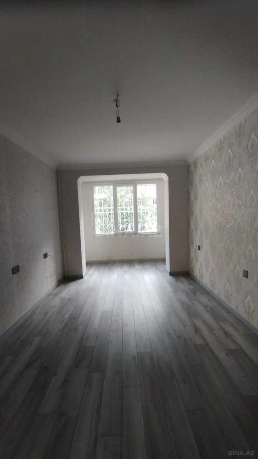 Satılır 4 otaqlı mənzil 100 m²