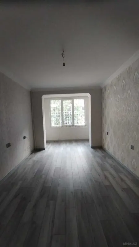 Satılır 4 otaqlı mənzil 100 m²
